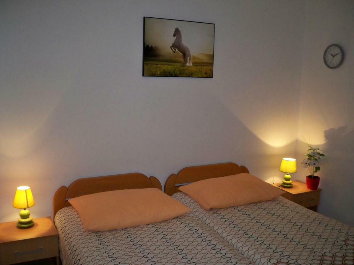 Apartmani Perkovic Baška Voda Exterior foto